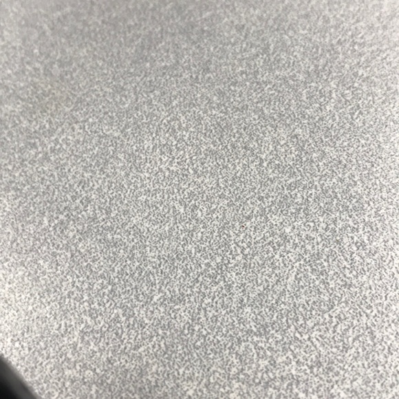 Meet your Posher, Shallon - Picture 1 of 1